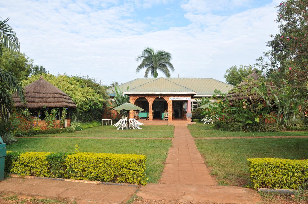 New Court View Hotel Masindi المظهر الخارجي الصورة