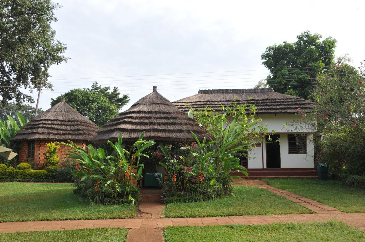 New Court View Hotel Masindi المظهر الخارجي الصورة
